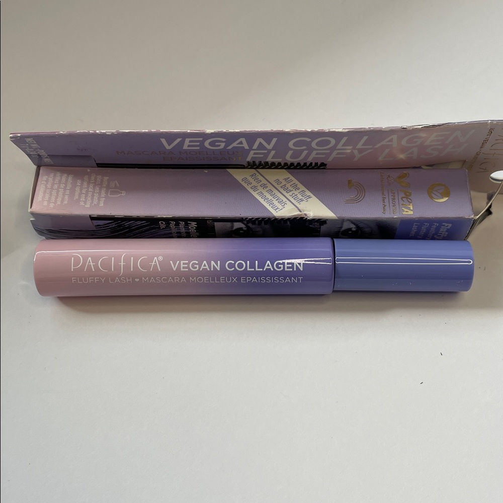 NIB PACIFICA Vegan Collagen Fluffy Lash Mascara.